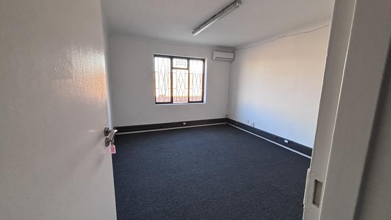 To Let Commercial Property for Rent in Montague Gardens Western Cape